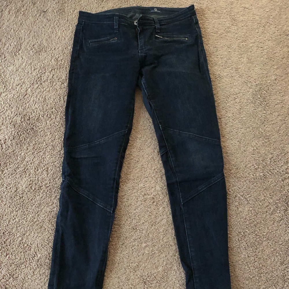 Comfy dark jeans